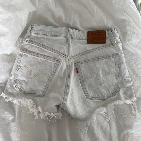 Levi’s 501 Distressed White Jean Shorts - Picture 2 of 4